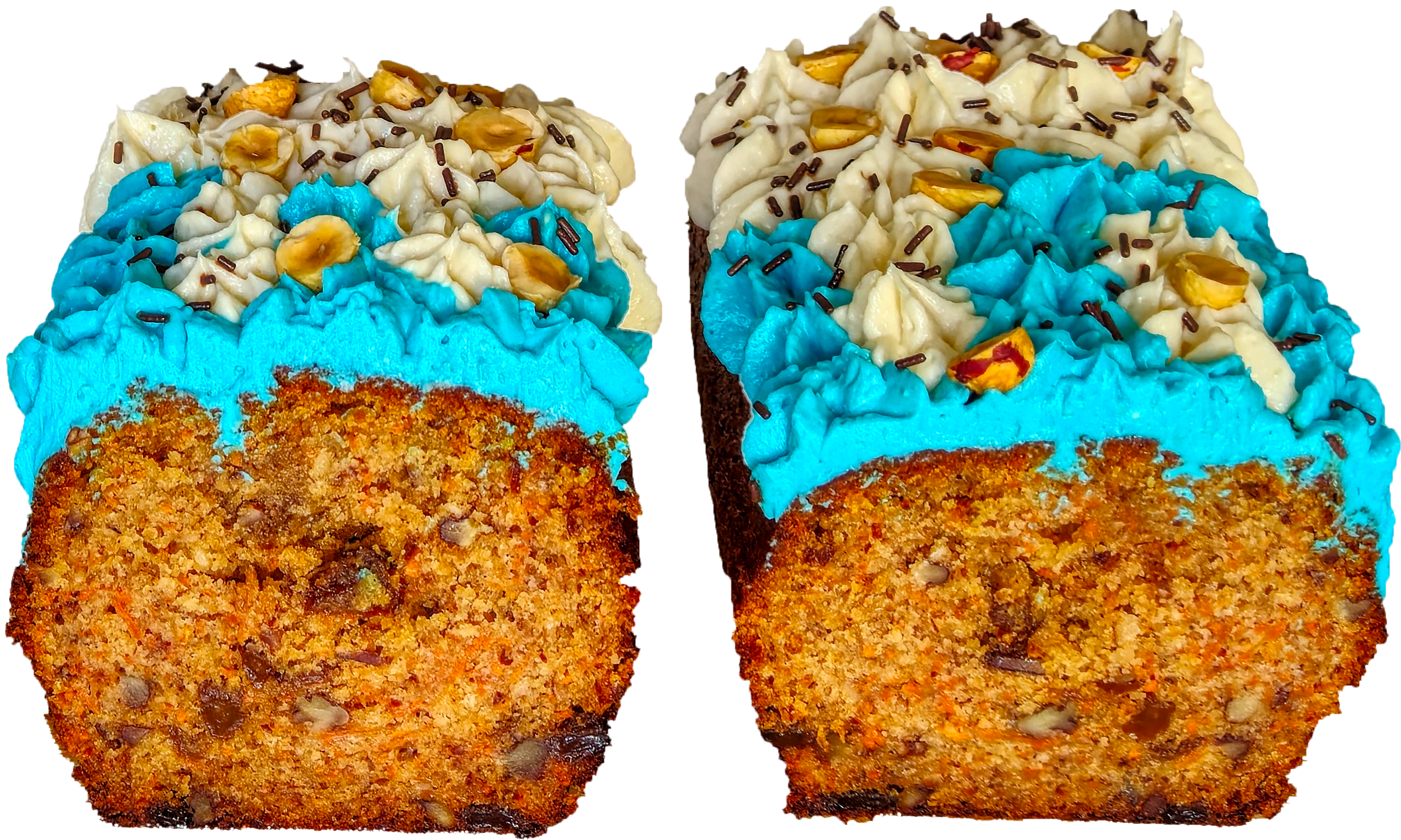 Un carrot cake coupé en deux